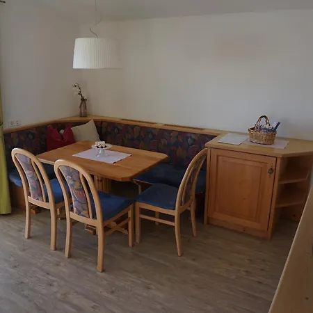 Elisabeth Apartment *